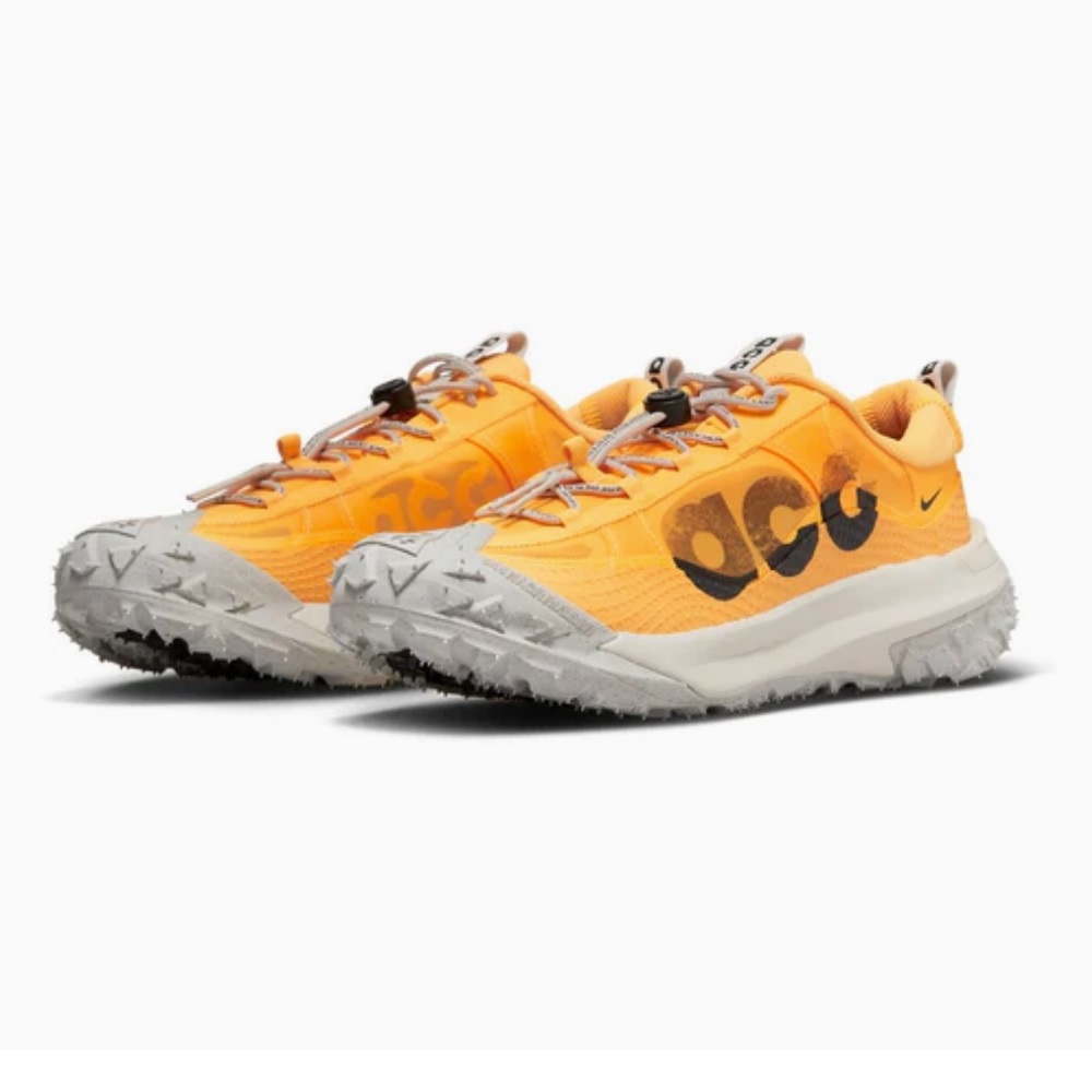 Womens Nike ACG Orange Trail Shoes - mountain fly 2 low - size 6